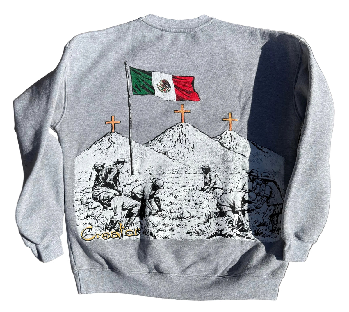 LA RAZA CON DIOS CREWNECK